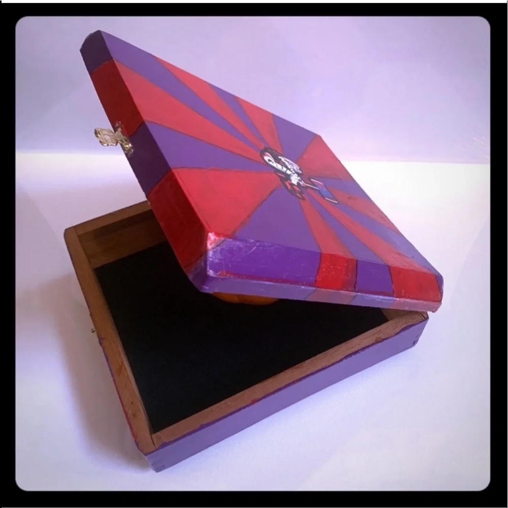 New Harley Quinn Red Purple Hand Painted Jewelry Cigar Box
